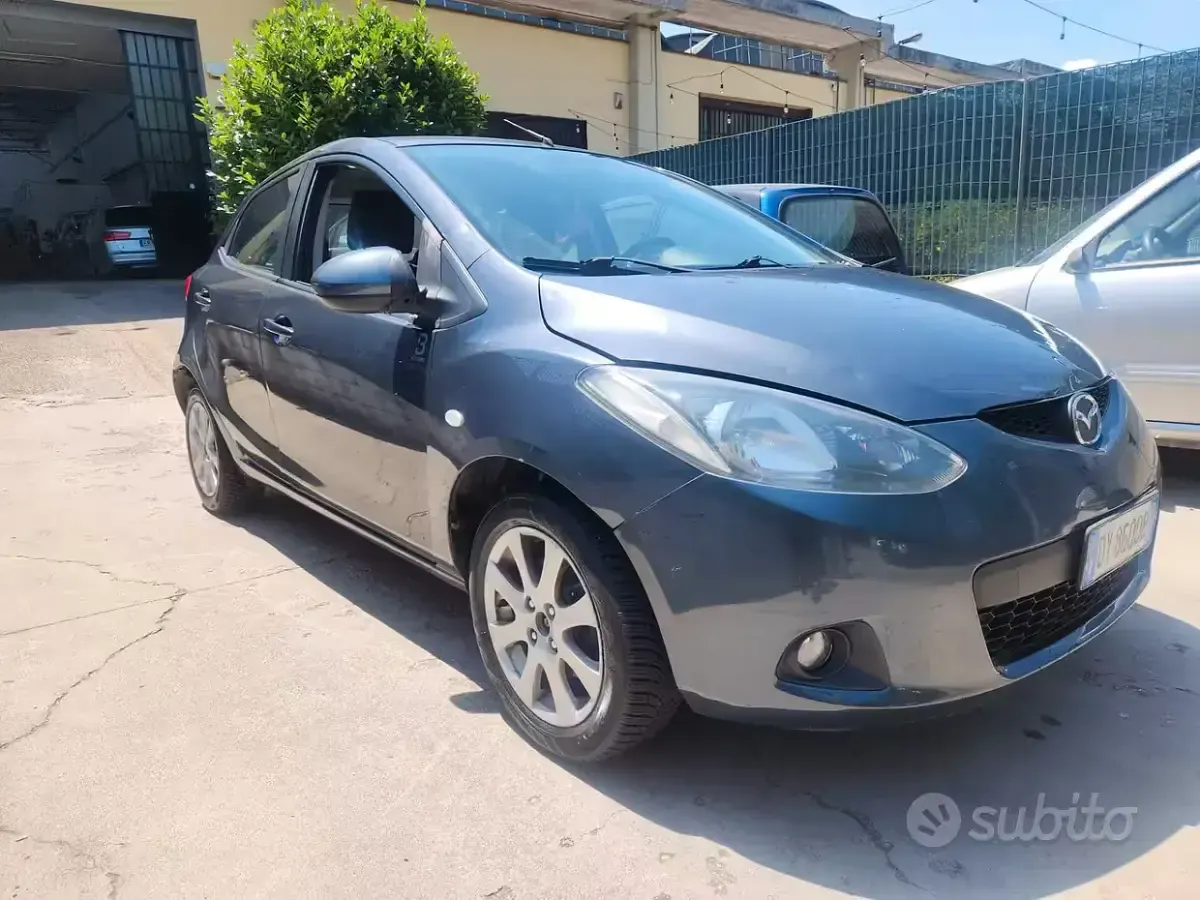 Usata Mazda 2 75 CV (55 kW) 2009 Utilitaria