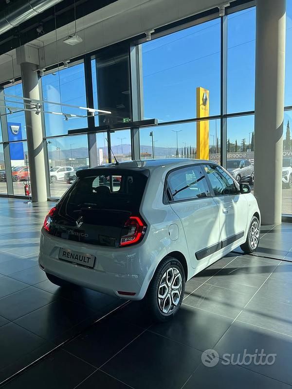 Usata Renault Twingo 60 kW (82 CV) 2023 Utilitaria
