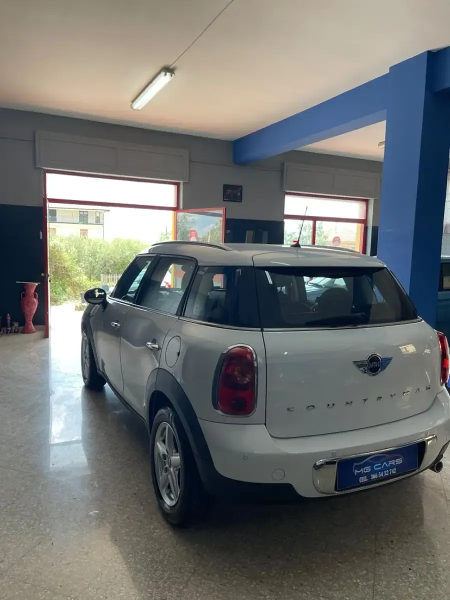 Usata Mini One D Countryman 89 CV (65 kW) 2012 Bianco SUV