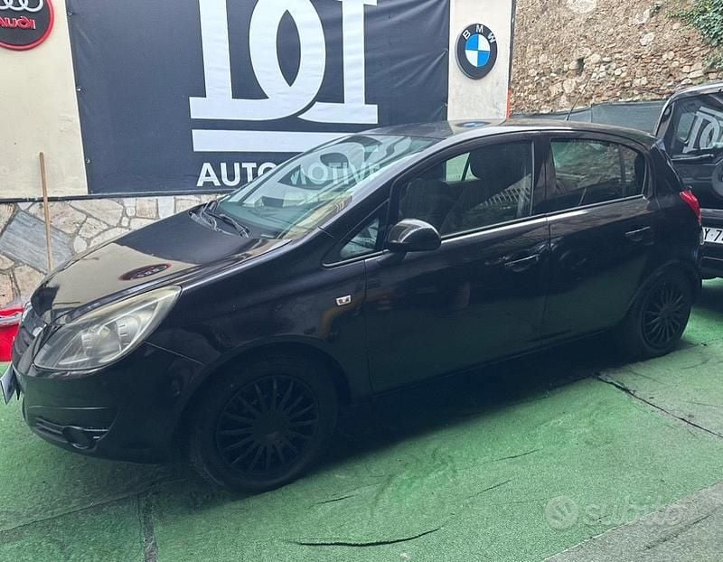 Usata Opel Corsa 86 CV (63 kW) 2011 Nero Berlina