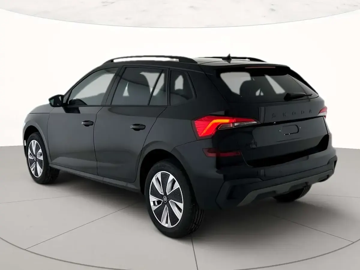 Nuova Skoda Kamiq 116 CV (85 kW) 2026 Nero tulipano perlato SUV