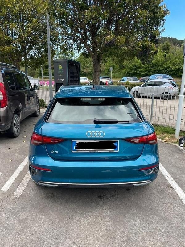 Usata Audi A3 Comfort 116 CV (85 kW) 2021 Blu Berlina