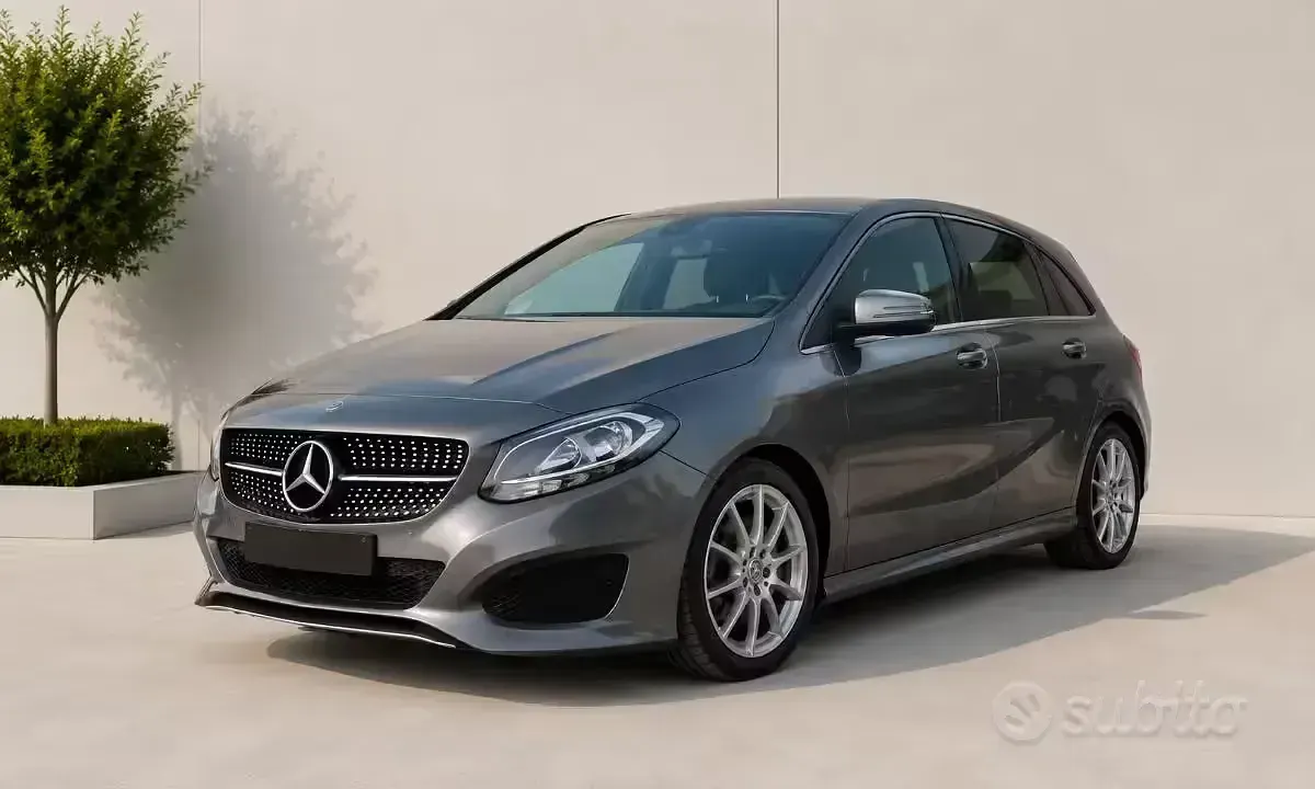 Usata Mercedes B180 Executive 109 CV (80 kW) 2016 Grigio Utilitaria