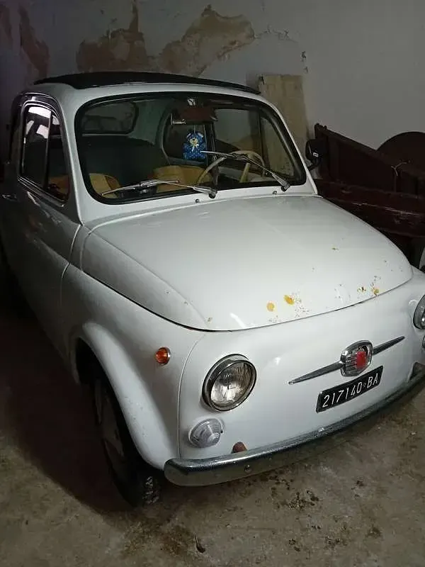 Usata Fiat 500 18 CV (13 kW) 1968 Bianco Utilitaria