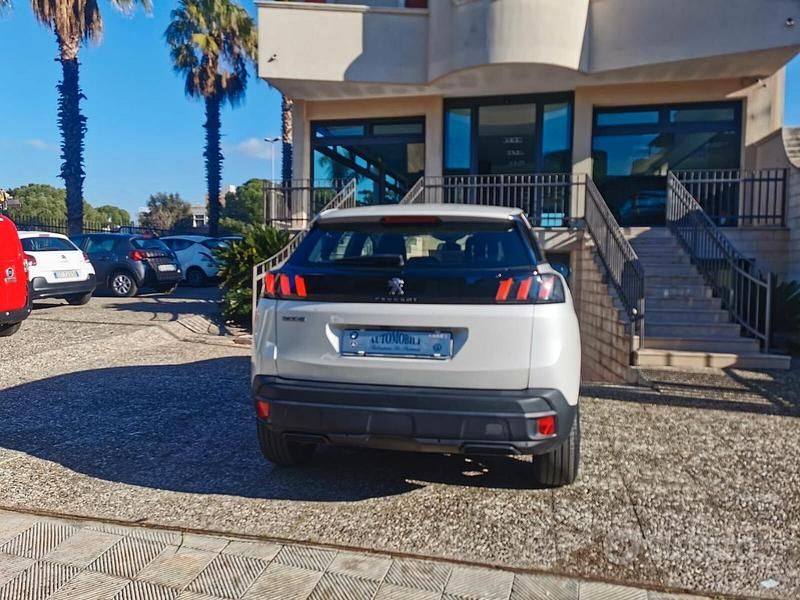 Usata Peugeot 3008 Active 130 CV (95 kW) 2021 Bianco Station wagon
