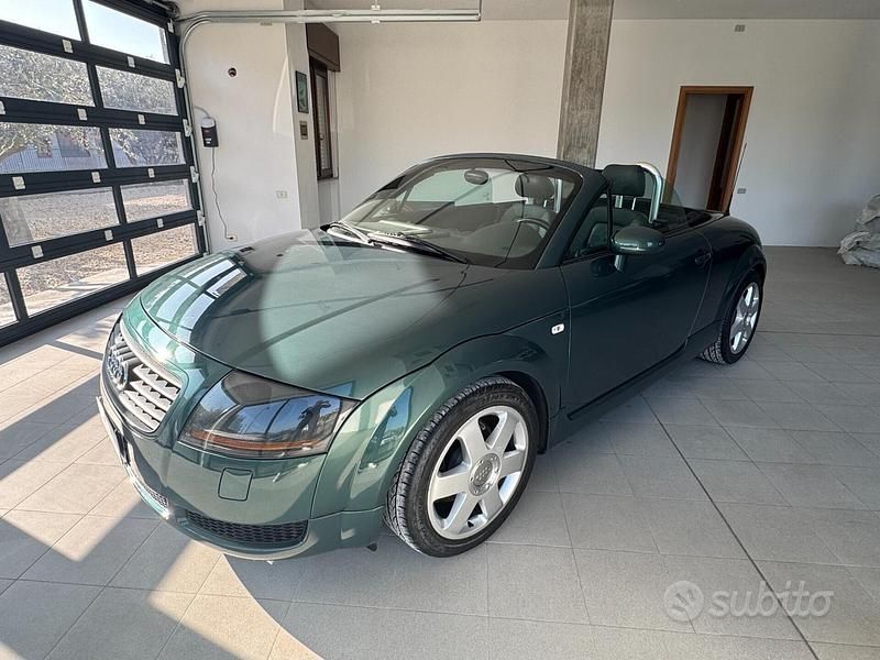 Usata Audi TT Roadster 225 CV (165 kW) 2002 Verde Cabrio