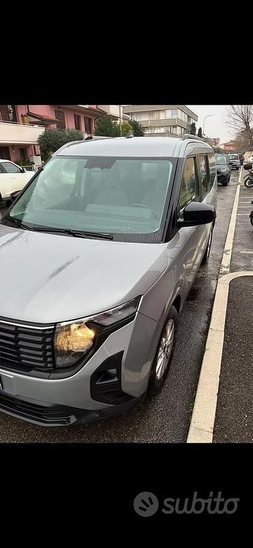 Usata Ford Courier 2025 Grigio Monovolume