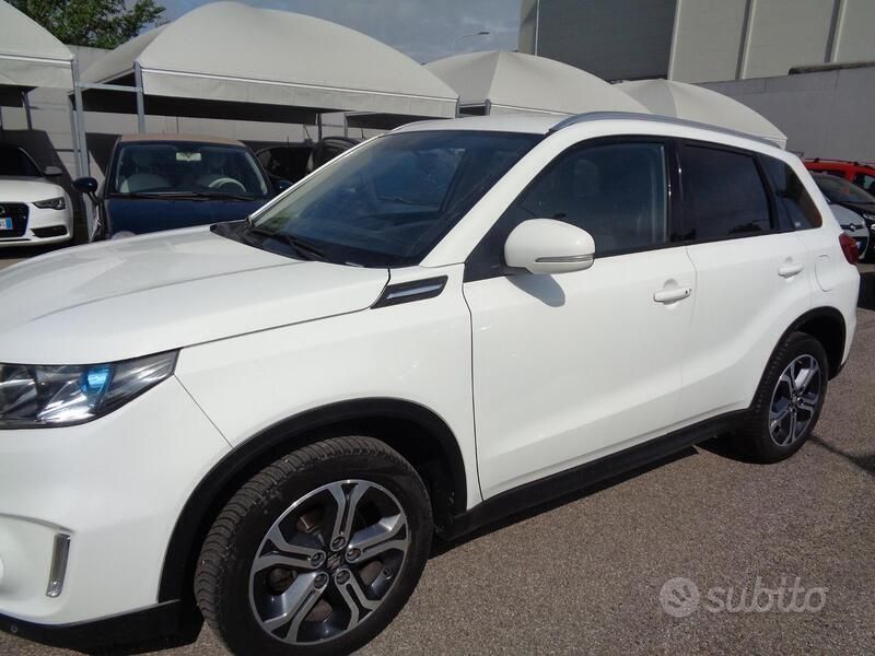 Usata Suzuki Vitara 120 CV (88 kW) 2016 Bianco SUV