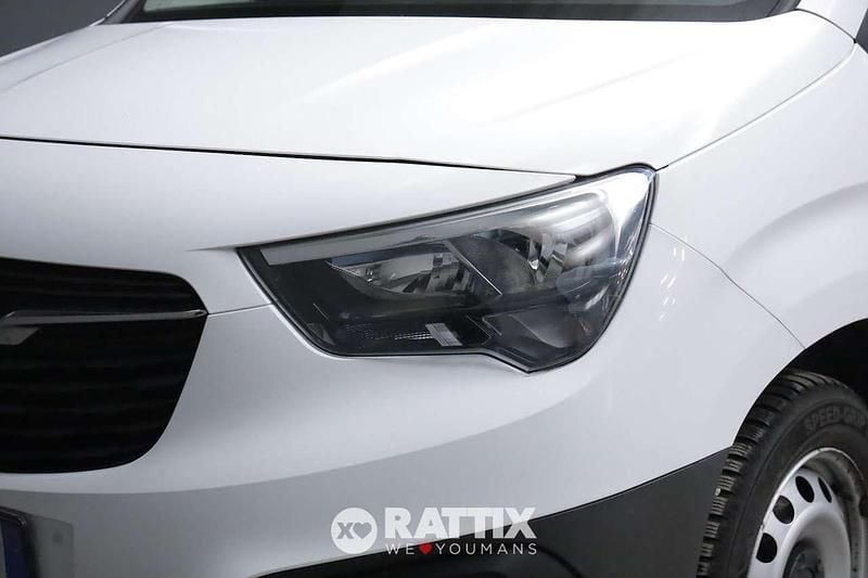 Usata Opel Combo Edition 131 CV (96 kW) 2020 White jade Furgone