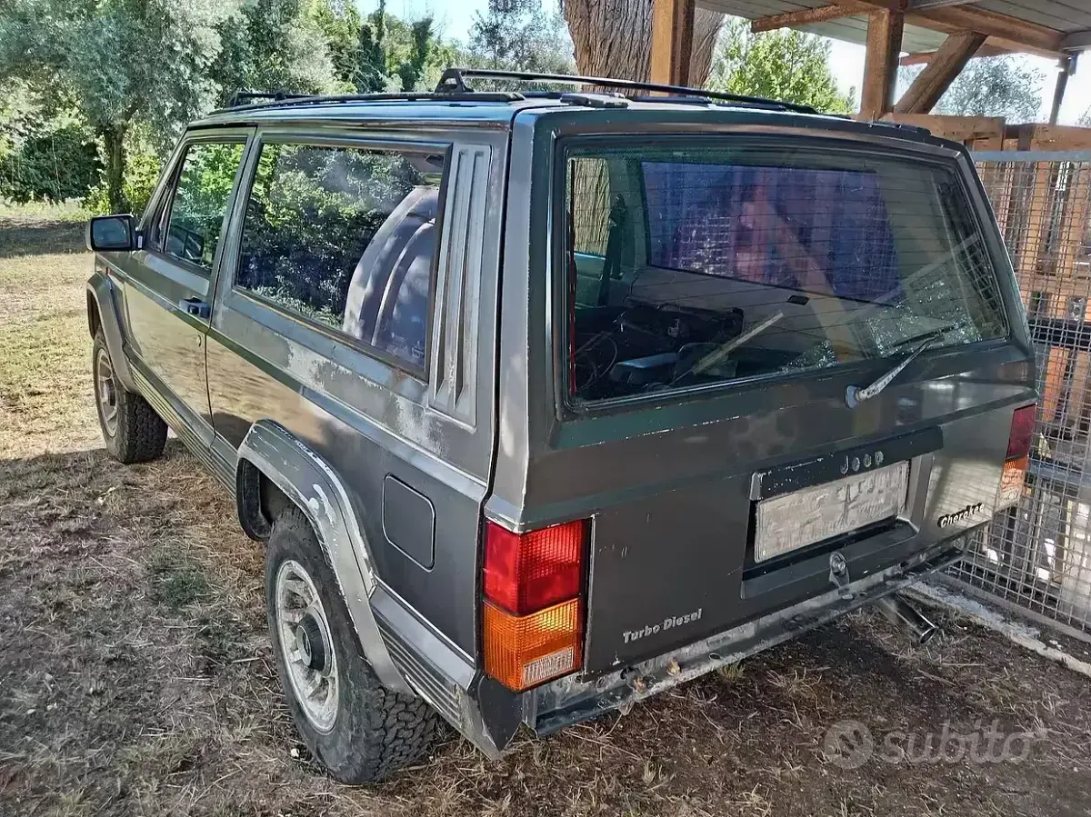 Usata Jeep Cherokee 1989 Grigio SUV