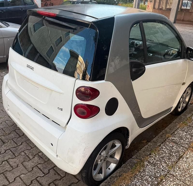 Usata Smart ForTwo Coupé 61 CV (44 kW) 2008 Bianco Coupé