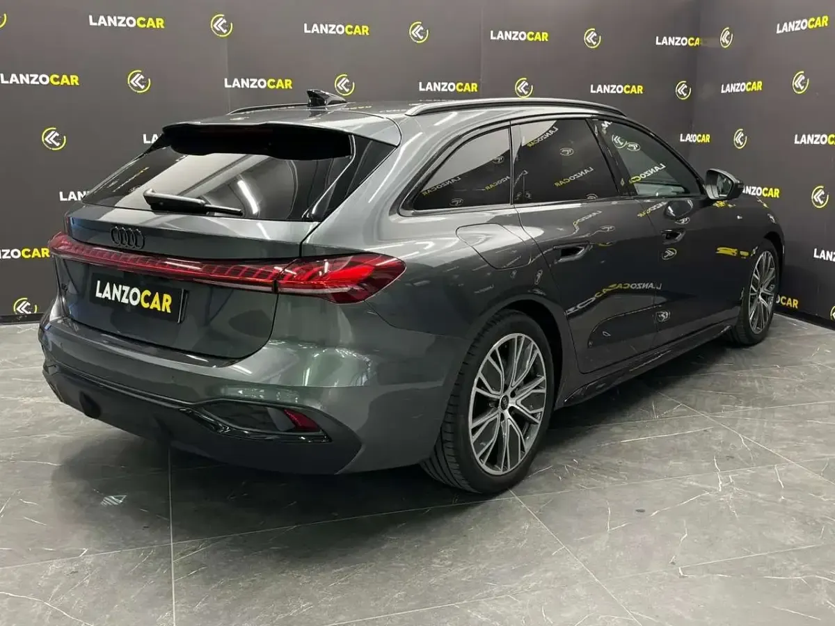 Usata Audi A5 S-Line 204 CV (150 kW) 2025 Grigio Station wagon