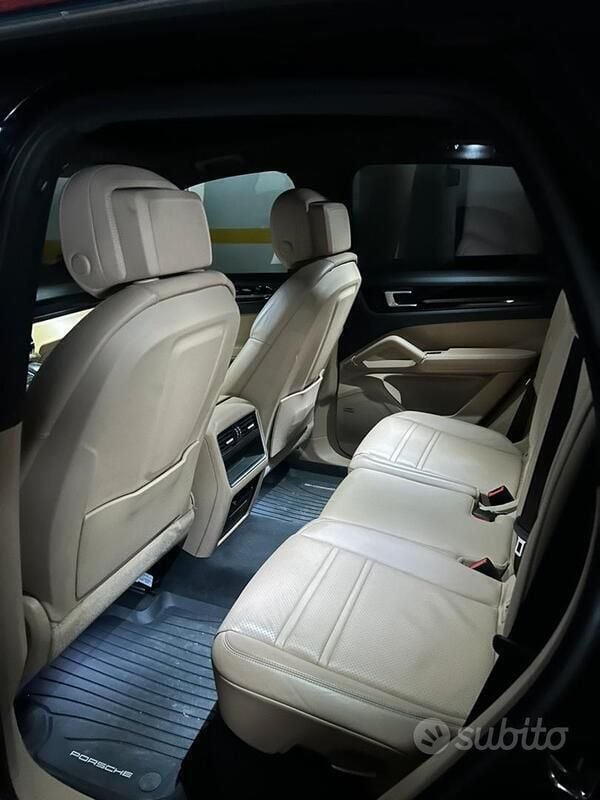 Usata Porsche Cayenne 2018 Blu SUV