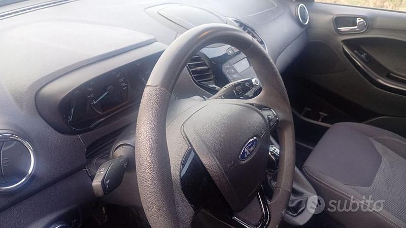 Begagnad Ford Ka Plus 2016 Halvkombi