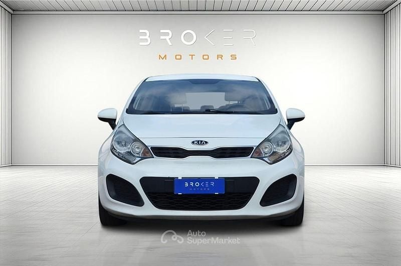 Usata Kia Rio EX 90 CV (66 kW) 2012 Bianco Berlina