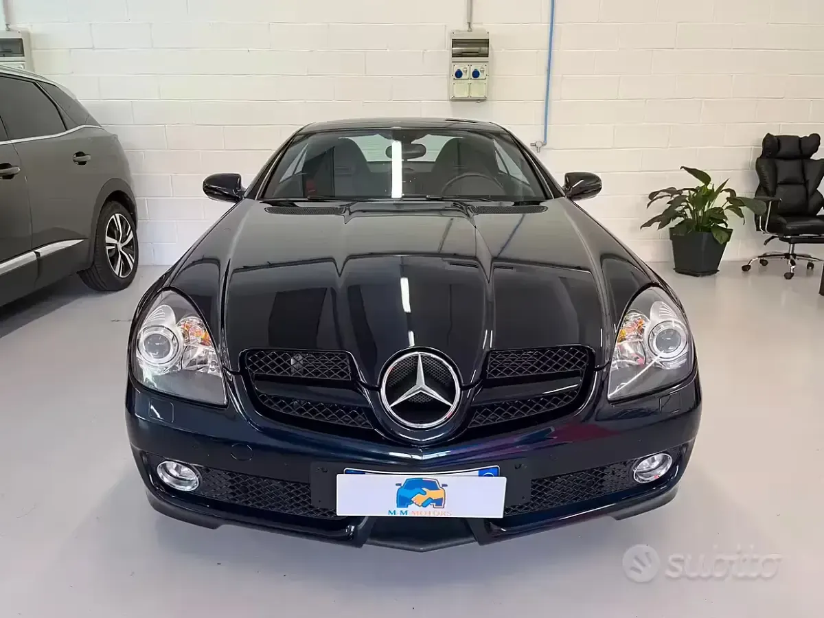 Usata Mercedes SLK200 184 CV (135 kW) 2008 Blu Cabrio