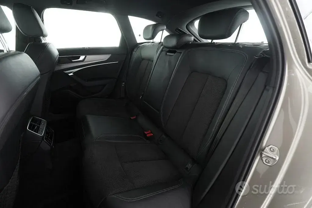 Usata Audi A6 Design 286 CV (210 kW) 2019 Beige Station wagon