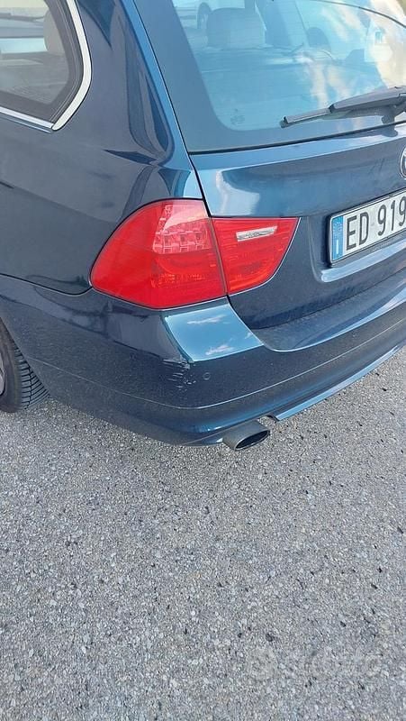 Usata BMW 316 116 CV (85 kW) 2010 Blu Station wagon