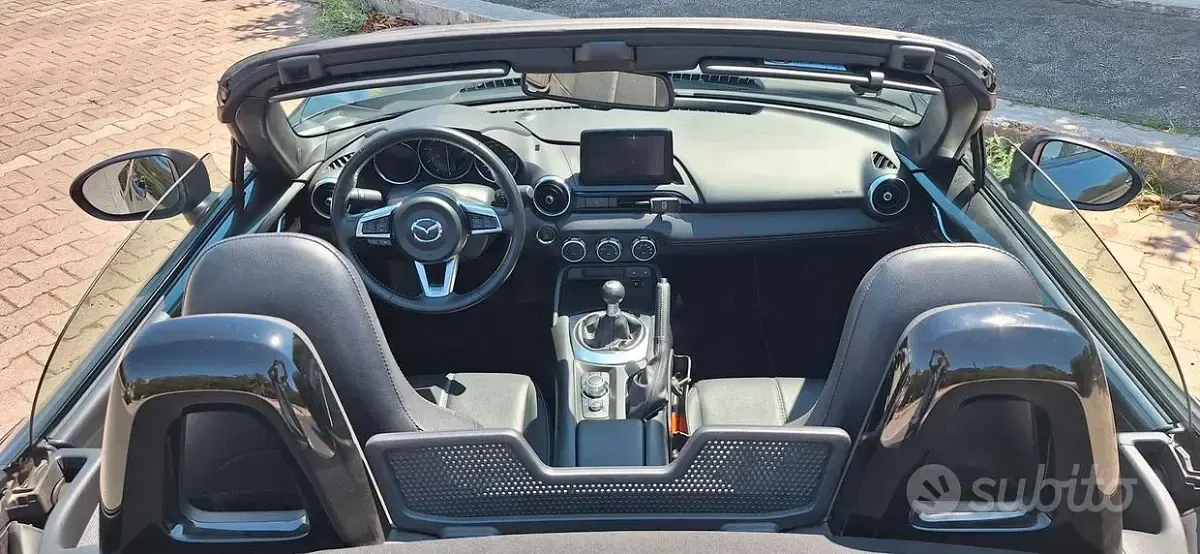 Usata Mazda MX5 132 CV (97 kW) 2023 Bluazzurro Cabrio