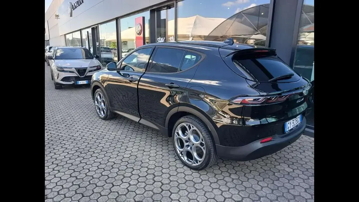 Nuova Alfa Romeo Tonale Sprint 280 CV (205 kW) 2025 Nero SUV