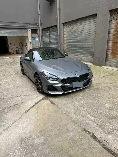 Usata BMW Z4 197 CV (144 kW) 2024 Grigio Cabrio