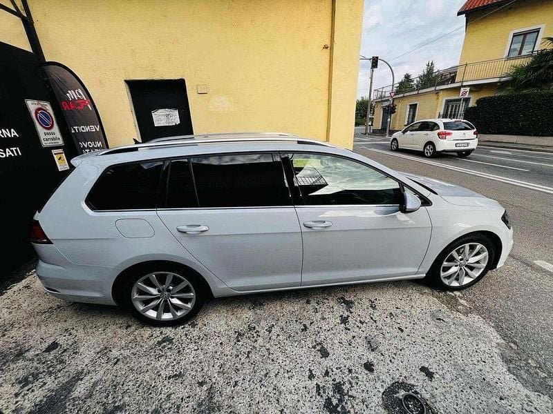 Usata VW Golf VII Executive 116 CV (85 kW) 2018 Bianco(met.) Station wagon