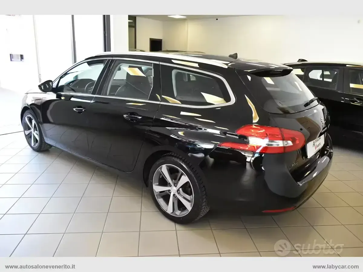 Usata Peugeot 308 Allure 131 CV (96 kW) 2018 Nero Station wagon