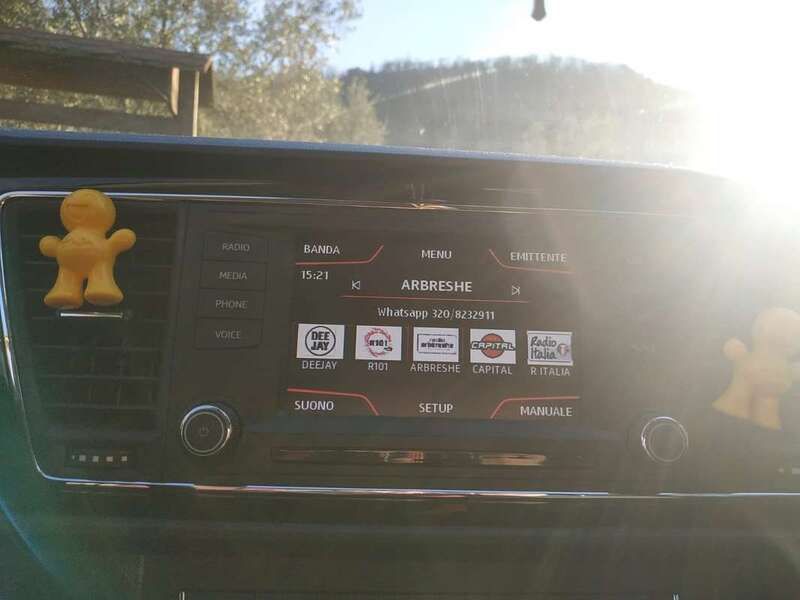 Bianco Usata 2015 Seat Leon Style Tre volumi | 6800 € (Ottimo prezzo) - Immagine 1/4