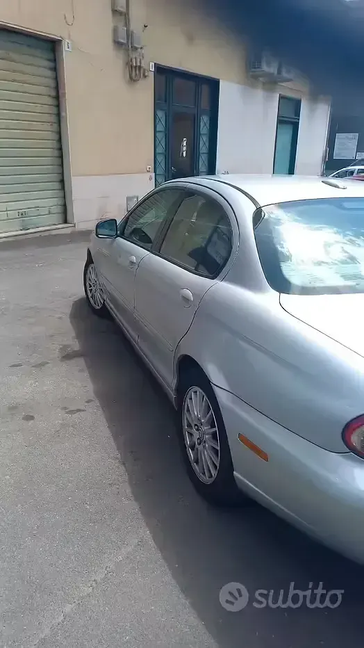 Usata Jaguar X-type 131 CV (96 kW) 2008 Grigio Berlina