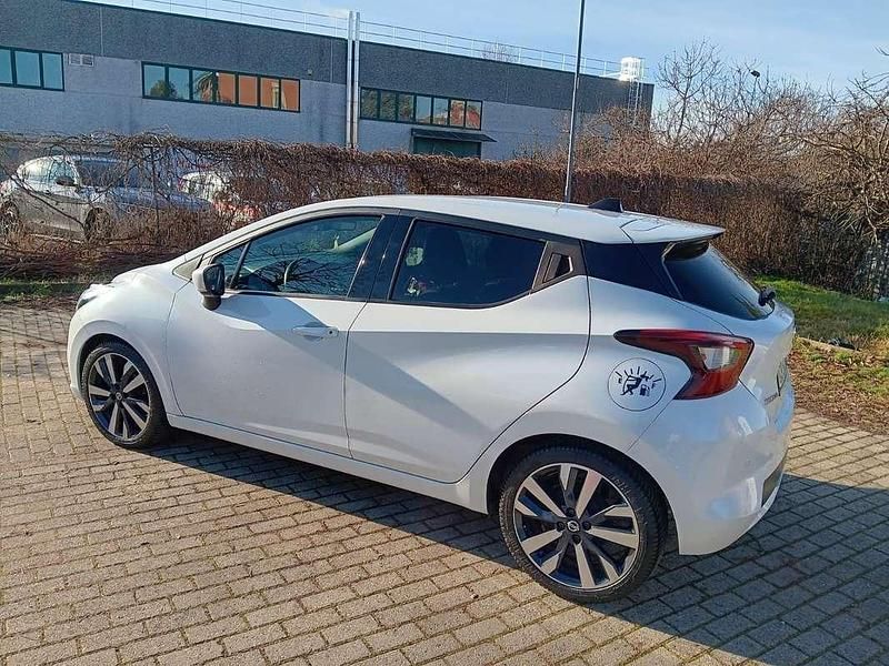 Usata Nissan Micra N-Connecta 90 CV (66 kW) 2017 Nero Utilitaria