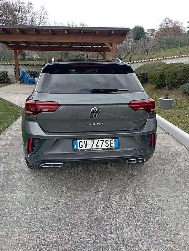 Usata VW T-Roc R-line 150 CV (110 kW) 2024 Grigio SUV