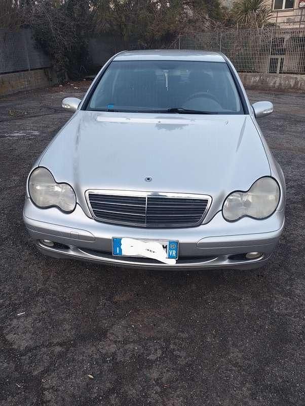 Usata Mercedes C200 Classic 116 CV (85 kW) 2002 Berlina