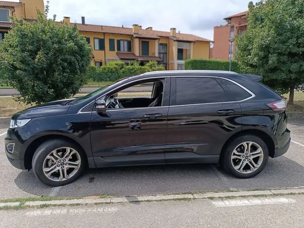 Usata Ford Edge Titanium S 209 CV (153 kW) 2017 Nero SUV