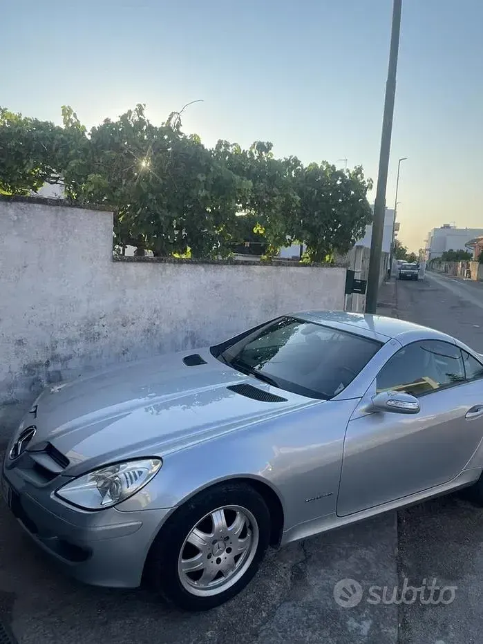 Usata Mercedes SLK200 184 CV (135 kW) 2008 Grigio Cabrio