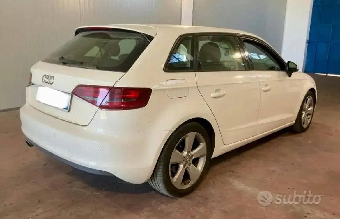 Usata Audi A3 Ambition 105 CV (77 kW) 2013 Bianco Berlina