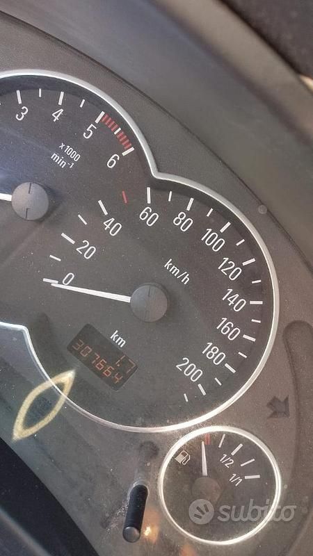 Usata Opel Meriva 2004 Grigio Monovolume