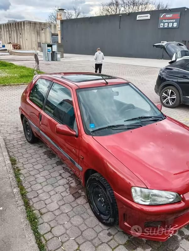 Usata Peugeot 106 Sport 1998 Rosso Utilitaria