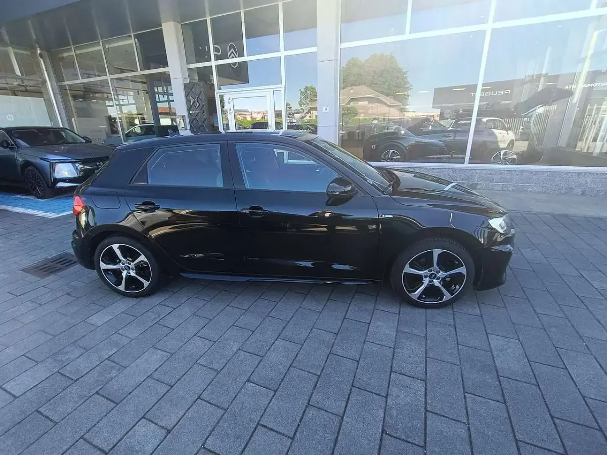 Brugt Audi A1 Sportback S-Line 110 HK (80 kW) 2022 Sort Hatchback