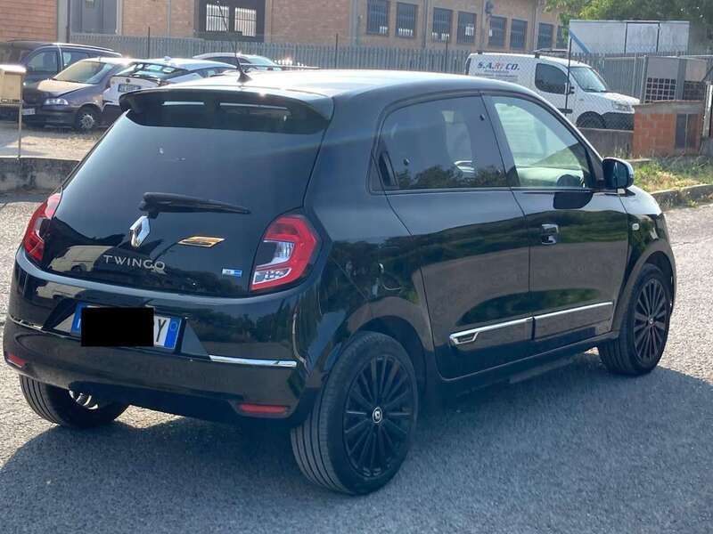 Usata Renault Twingo Urban Night 30 kW (42 CV) 2023 Other Utilitaria