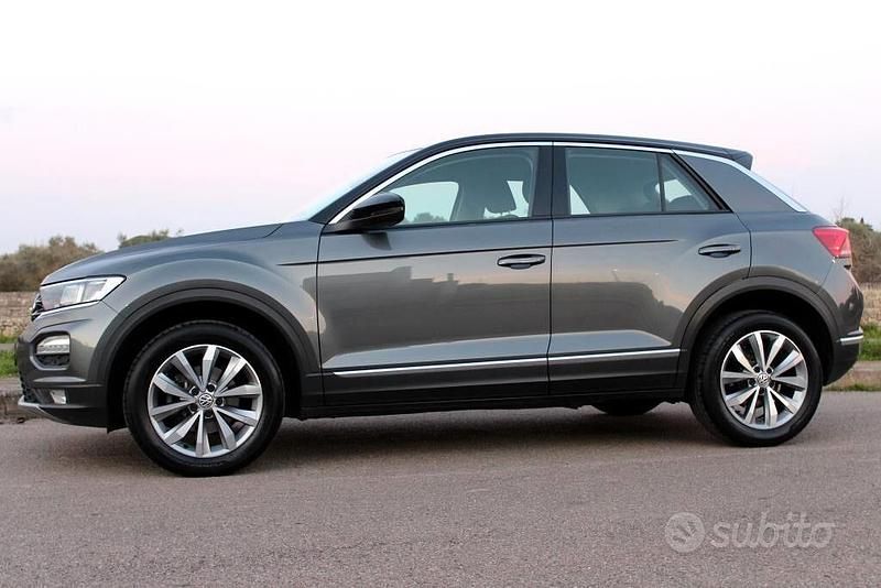 Usata VW T-Roc 116 CV (85 kW) 2019 Grigio SUV