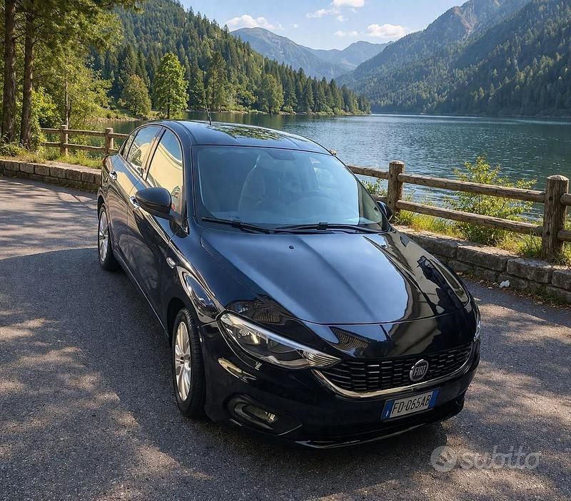 Usata Fiat Tipo Opening Edition 120 CV (88 kW) 2016 Blu Berlina