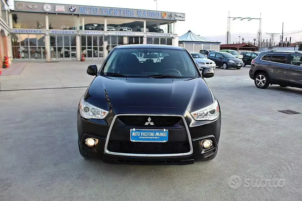 Usata Mitsubishi ASX Invite 151 CV (111 kW) 2011 Nero SUV
