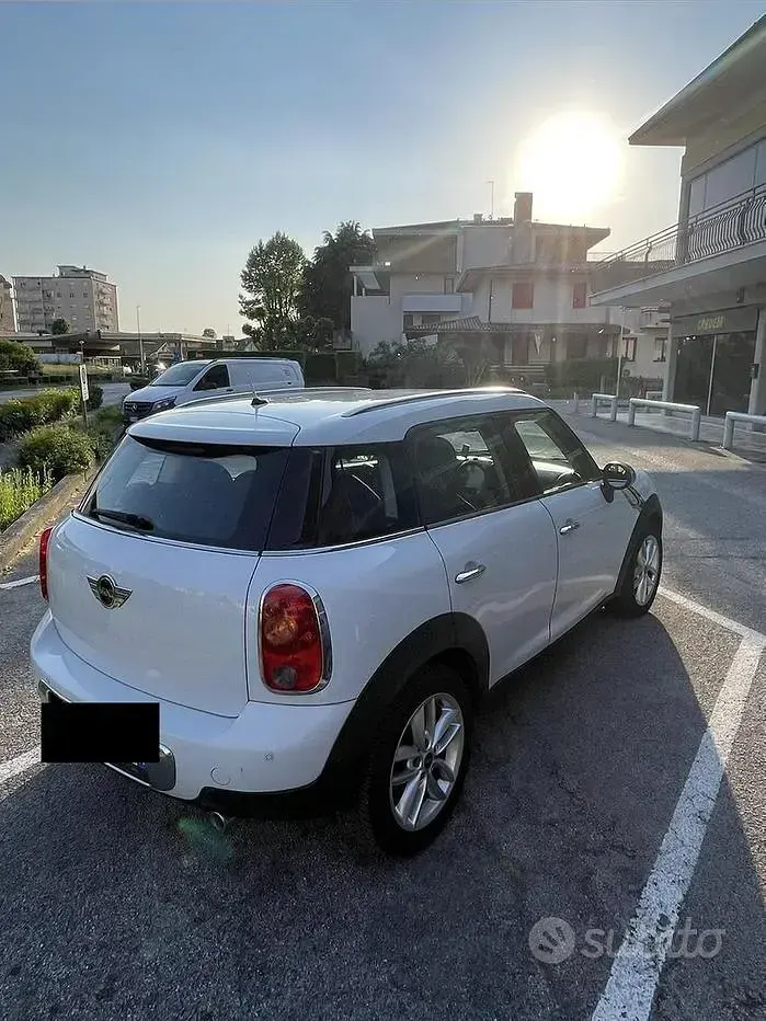 Usata Mini Countryman 90 CV (66 kW) 2012 Bianco SUV