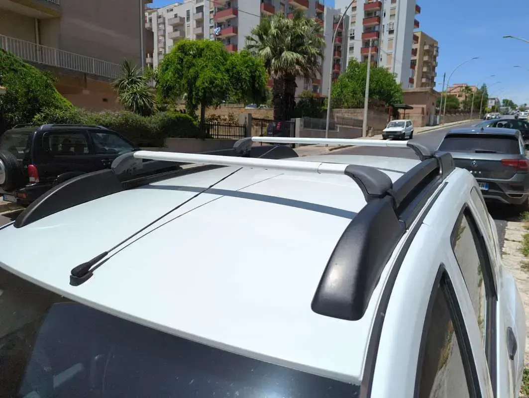 Usata Dacia Duster Ambiance 107 CV (78 kW) 2010 Bianco SUV