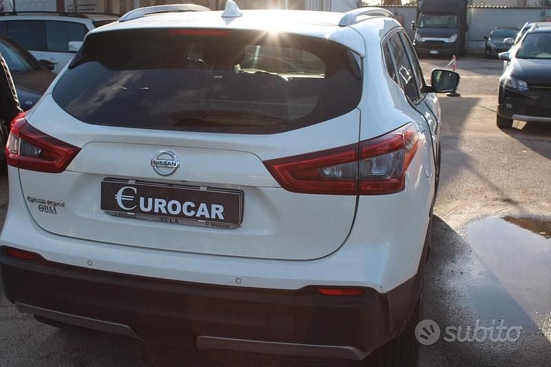 Usata Nissan Qashqai Visia 115 CV (84 kW) 2018 Bianco SUV