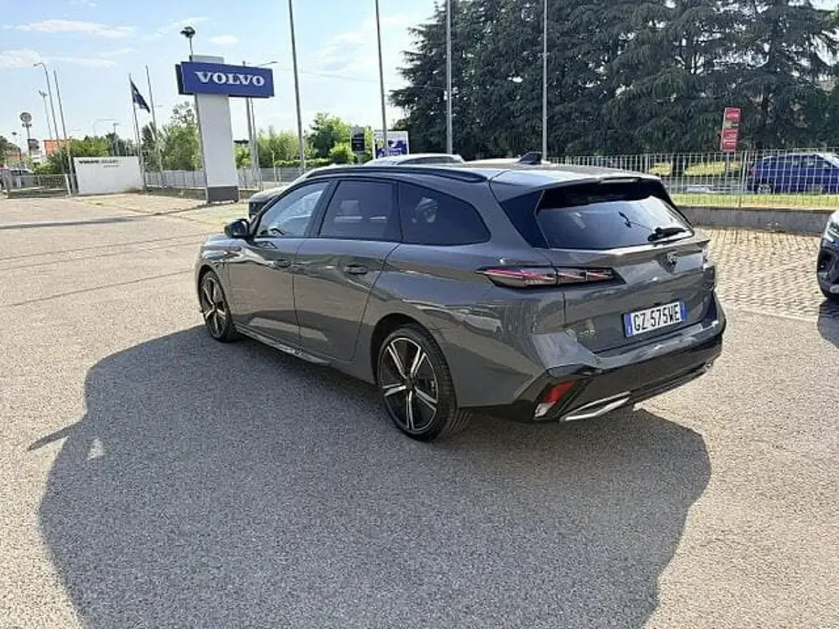 Usata Peugeot 308 GT 131 CV (96 kW) 2025 Grigio Station wagon