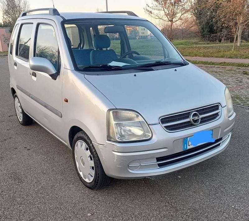 Usata Opel Agila 69 CV (50 kW) 2003 Grigio Monovolume