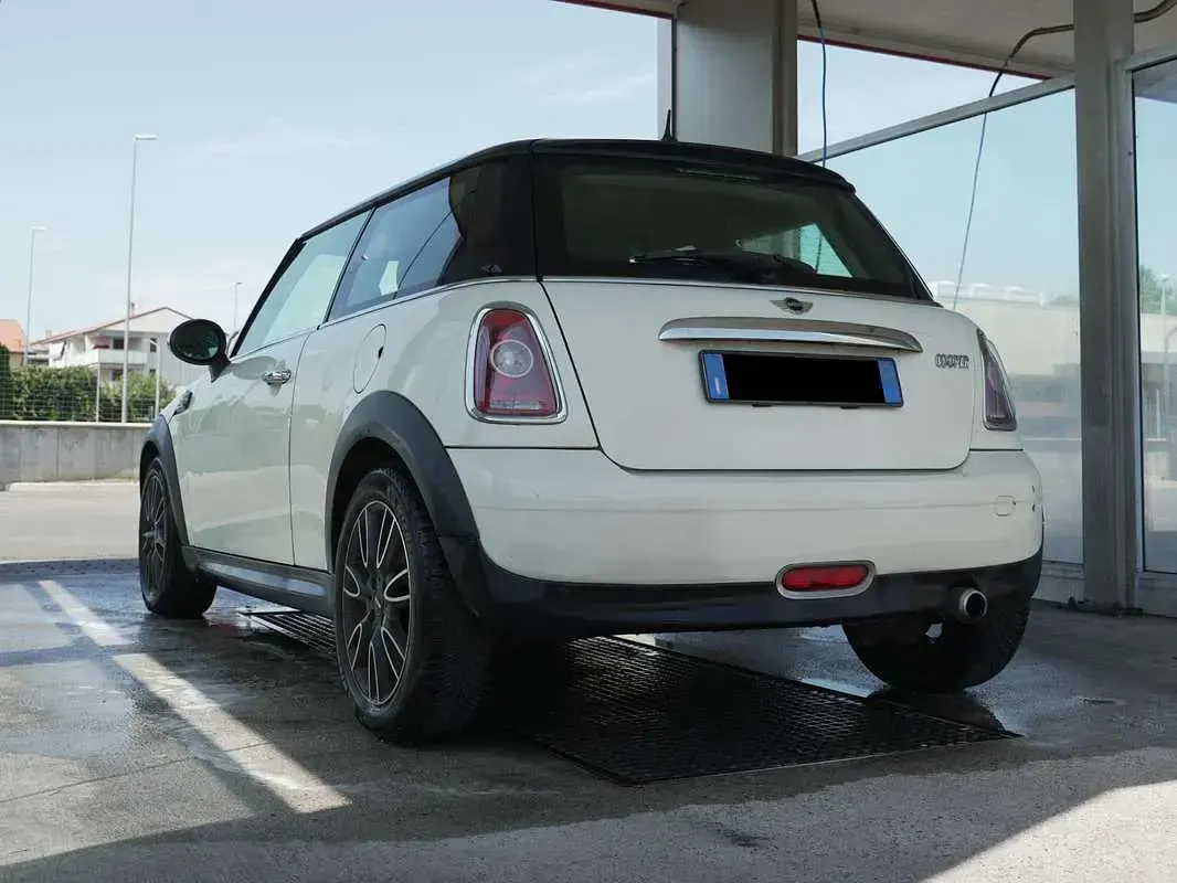 Usata Mini Cooper 120 CV (88 kW) 2010 Utilitaria