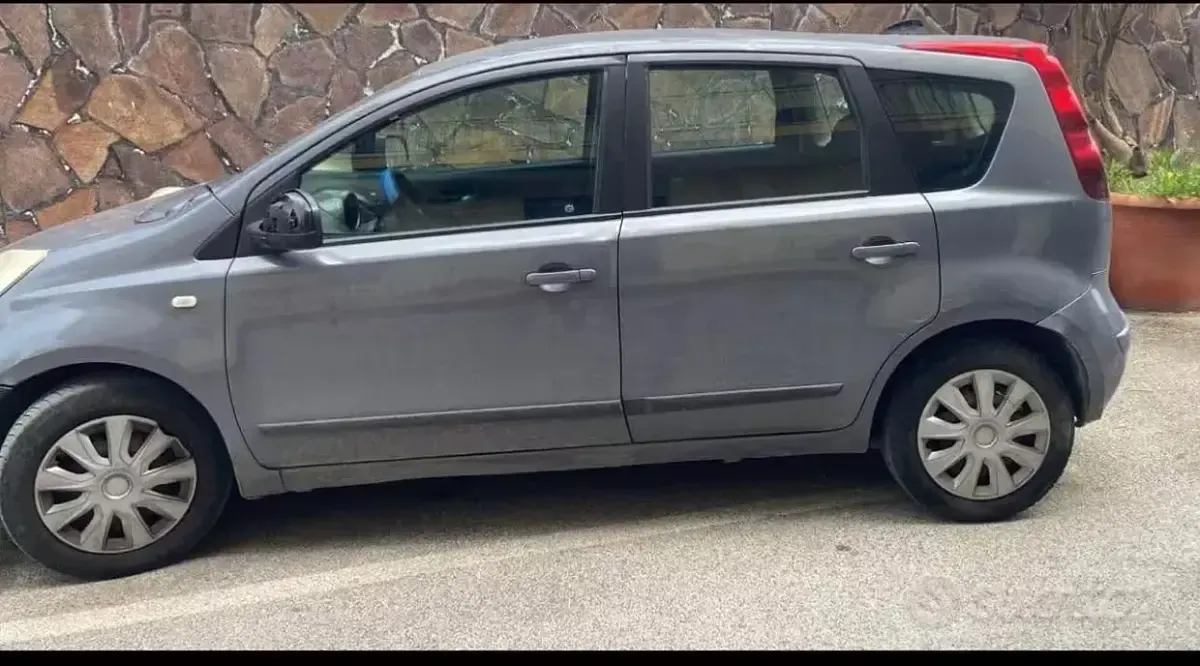 Usata Nissan Note 88 CV (64 kW) 2008 Grigio Utilitaria