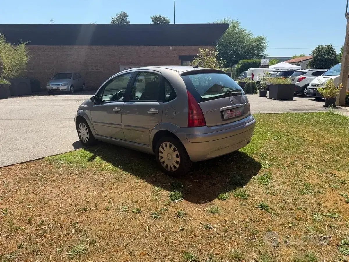 Usata Citroën C3 Exclusive 90 CV (66 kW) 2003 Grigio Berlina